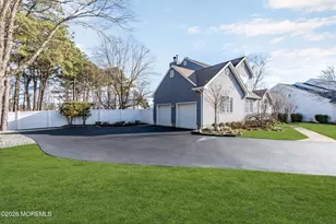 107 Waters Edge Ct, Brick, NJ 08724 - Photo 14