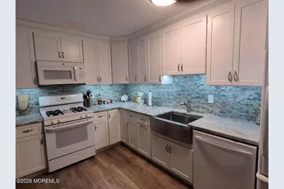 27 B Cedar Street, Toms River Township, NJ 08757 - Photo 2