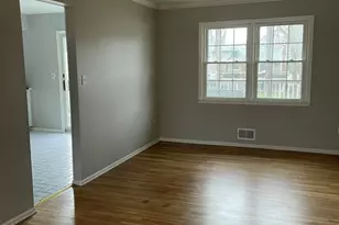 52 Yorke Ct, Freehold, NJ 07728 - Photo 4