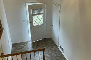 52 Yorke Ct, Freehold, NJ 07728 - Photo 2