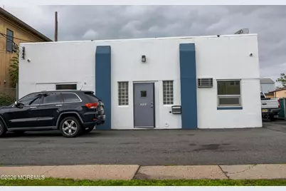 231 E 1st Avenue, Roselle, NJ 07203 - Photo 2