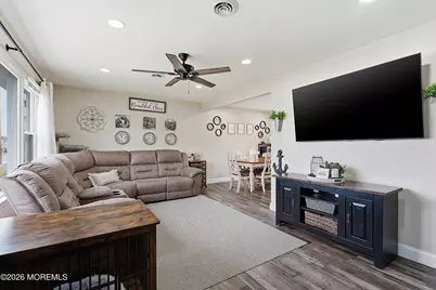 137 Spray Avenue, Beachwood, NJ 08722 - Photo 4