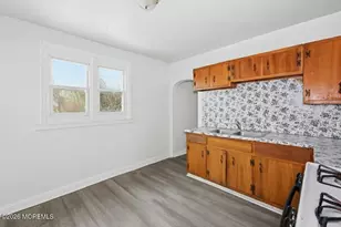 266 Hills Pl, Trenton, NJ 08611 - Photo 6