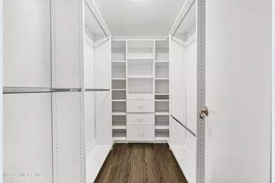 186 Tulip Lane, Freehold, NJ 07728 - Photo 24