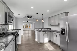 91 Locust Ave, Red Bank, NJ 07701 - Photo 6