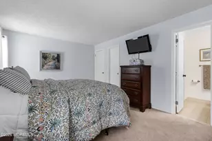 129 Tulip Ln, Freehold, NJ 07728 - Photo 14