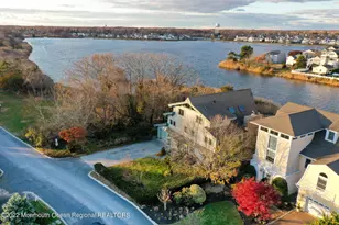 105 The Terrace, Sea Girt, NJ 08750 - Photo 4