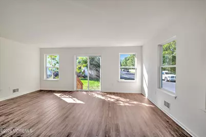 26 Esplanade Way, Berkeley, NJ 08721 - Photo 4