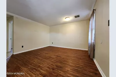 11 Lincoln Avenue, Keansburg, NJ 07734 - Photo 4