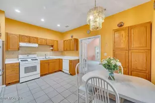 9 Maplewood Ave, Keansburg, NJ 07734 - Photo 2