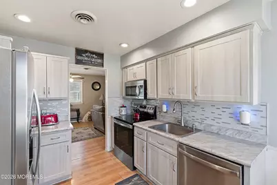 56 S Chestnut Avenue, Whiting, NJ 08759 - Photo 16