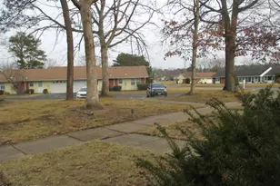 318 Coventry Ct, Lakewood, NJ 08701 - Photo 2