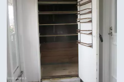 318 Coventry Court, Lakewood, NJ 08701 - Photo 4