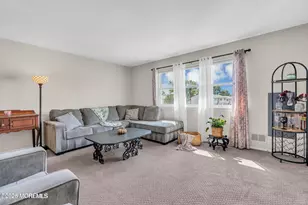 14 Connecticut Ct, Matawan, NJ 07747 - Photo 4