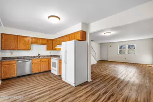 144 New Cedar Ln, Hamilton Township, NJ 08610 - Photo 6