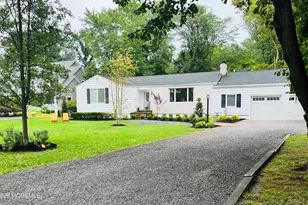 162 Queens Dr S, Little Silver, NJ 07739 - Photo 2