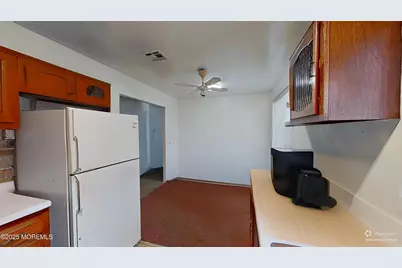 8 Hancock Drive #B, Whiting, NJ 08759 - Photo 4