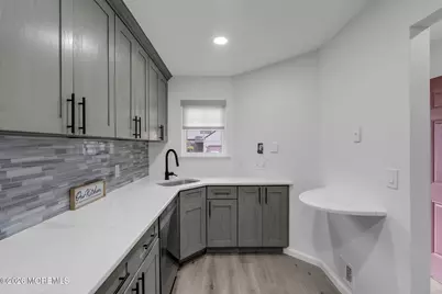 324 Oak Knoll Drive, Englishtown, NJ 07726 - Photo 6