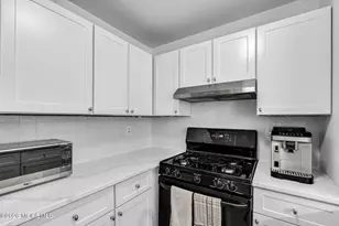 25 Gait Ct, Tinton Falls, NJ 07712 - Photo 14