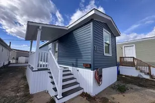 8 Ave A, Hazlet Township, NJ 07734 - Photo 2