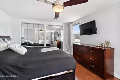 212 Randall Avenue, Point Pleasant Beach, NJ 08742 - Photo 4