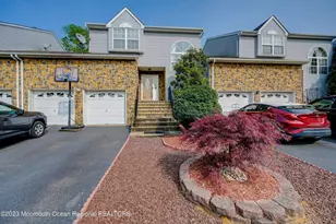 51 Barn Swallow Blvd, Marlboro Township, NJ 07746 - Photo 2