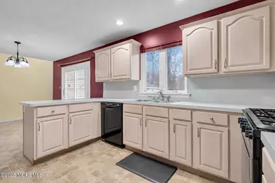 207 Superior Court, Toms River Township, NJ 08755 - Photo 8