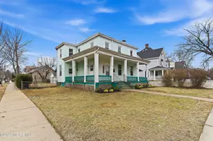 29 Broadway Rd, Freehold, NJ 07728 - Photo 4