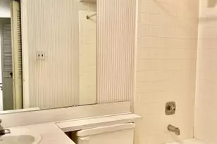 203 Covered Bridge Blvd, Manalapan Township, NJ 07726 - Photo 14