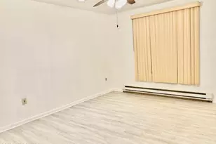 203 Covered Bridge Blvd, Manalapan Township, NJ 07726 - Photo 8