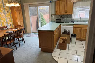 130 Howell Ave, Fords, NJ 08863 - Photo 4