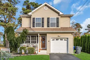9 Bayberry Ave, Brick, NJ 08723 - Photo 2
