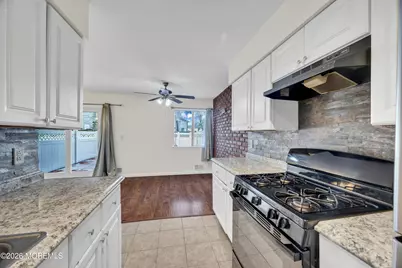 13 Quincy Circle #K, Dayton, NJ 08810 - Photo 12