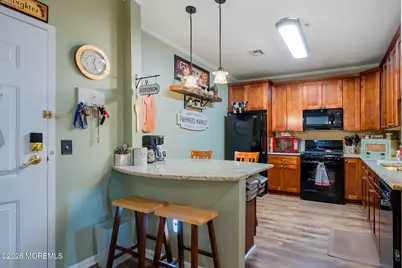 319 Regency Place #319, Woodbridge Township, NJ 07095 - Photo 2