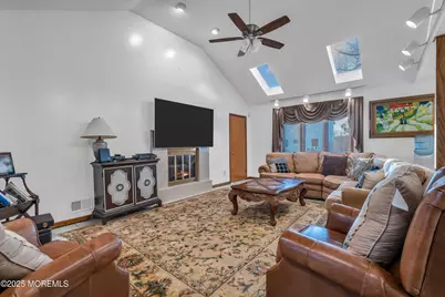 8 Ross Court, Oakhurst, NJ 07755 - Photo 14