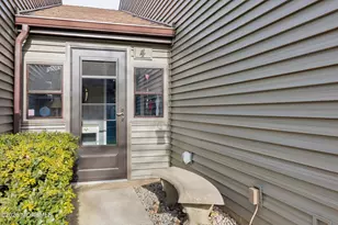 4 Dickinson Ct, Red Bank, NJ 07701 - Photo 4