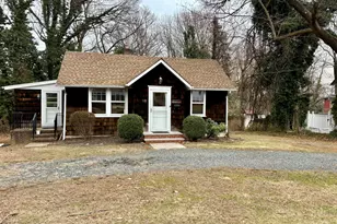 121 Navesink Ave, Atlantic Highlands, NJ 07716 - Photo 2