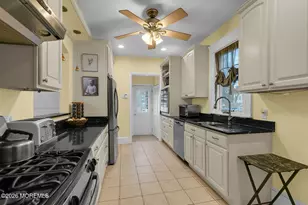 54 Chestnut St, Red Bank, NJ 07701 - Photo 12