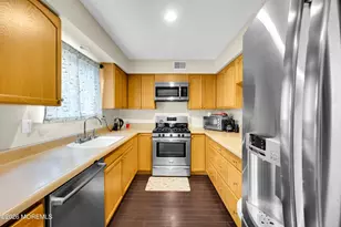 181 Clubhouse Dr, Middletown, NJ 07748 - Photo 10