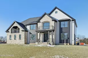 8 Hague Rd, Freehold, NJ 07728 - Photo 2