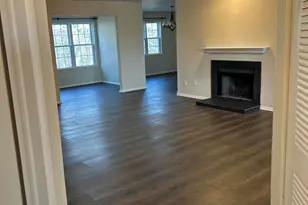 1021 Waters Edge Dr, Toms River Township, NJ 08753 - Photo 4