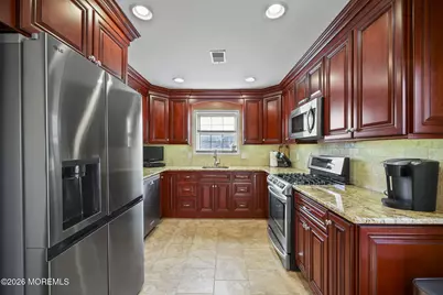 48 Hedgewood Road, Howell Township, NJ 07731 - Photo 8