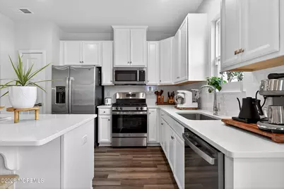 5 Athens Way, Cliffwood, NJ 07721 - Photo 12