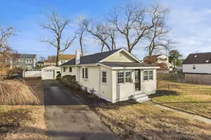 1236 Benedict St, Point Pleasant, NJ 08742 - Photo 2