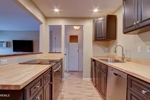 167 Amberly Dr, Manalapan Township, NJ 07726 - Photo 4