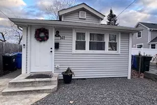 141 McKinley Ave, Laurence Harbor, NJ 08879 - Photo 1