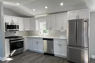 141 McKinley Ave, Laurence Harbor, NJ 08879 - Photo 2