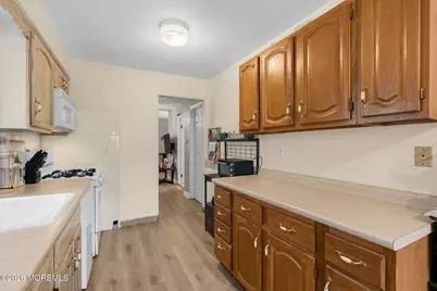 10 Central Avenue, Port Monmouth, NJ 07758 - Photo 22