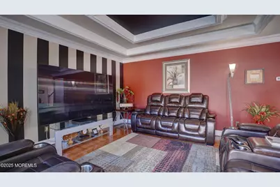 44 Kentucky Way, Freehold, NJ 07728 - Photo 12