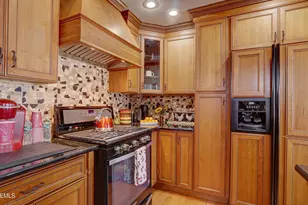 44 Kentucky Way, Freehold, NJ 07728 - Photo 20